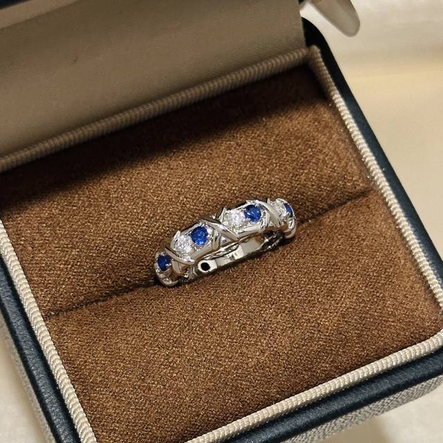 A3252 Brand new and popular T-brand new wide sixteen-diamond blue and white diam