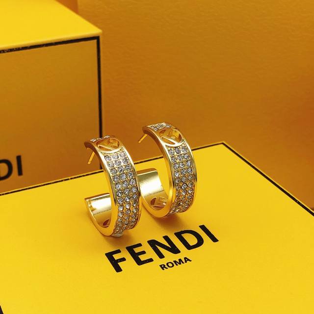 No. Fded0009 Fendi round earrings