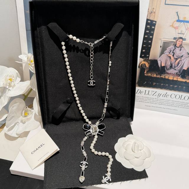 No. Xxl0901 Chanel 24K bow rhinestone necklaceA must-have for wealthy daughters