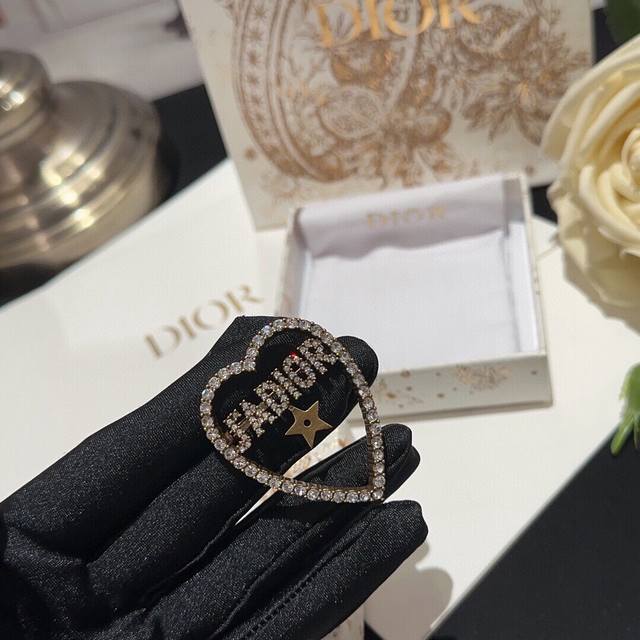 No. Dxz0005 Ja Retro Heart Rhinestone Brooch Autumn and Winter Must-Have Fashio