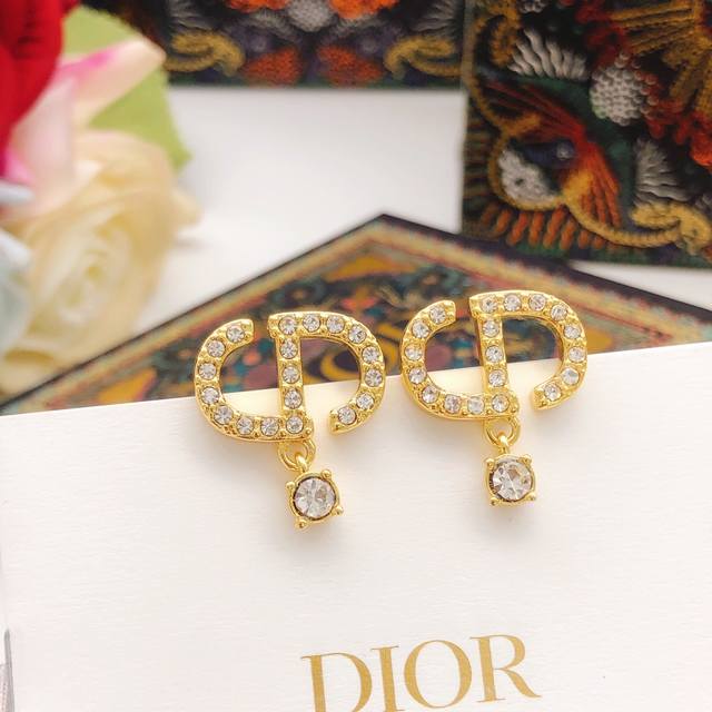 Edit Ded0437 Dio*Latest mini CD earrings with diamonds Zp brass material