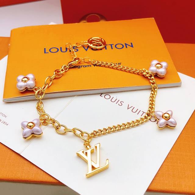 No. Lsl0237 Lv* Latest pink flower bracelet consistent Zp brass material