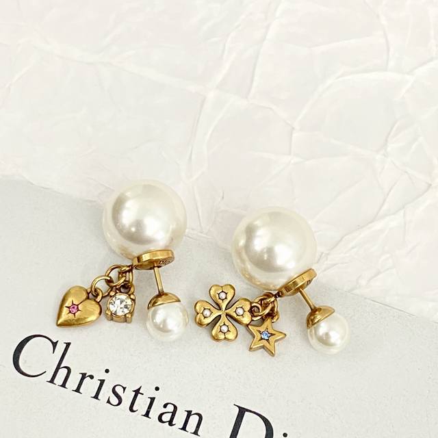 Code E2684 Dior earrings are a hot seller and a new arrival! Dior asymmetrical