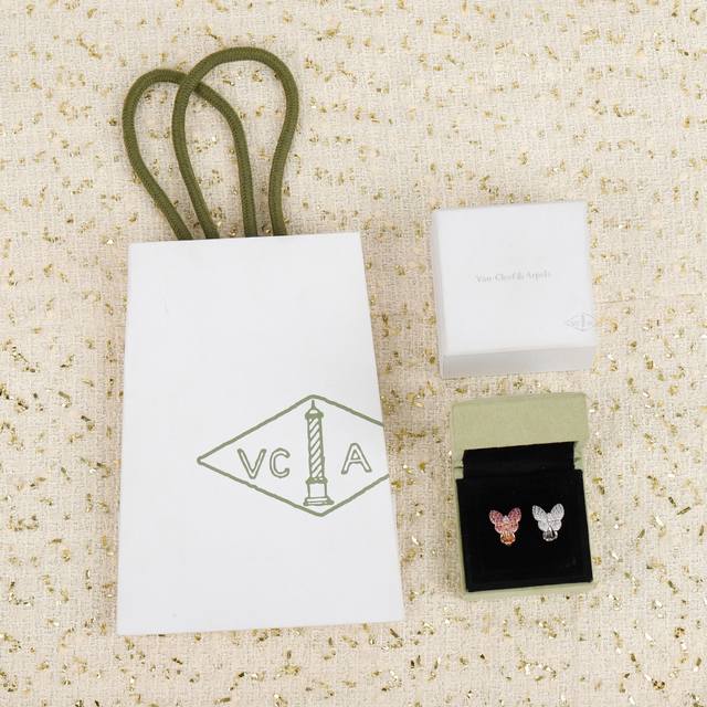 203712 We produce butterfly earrings Zp184000+, look for the only one that truly