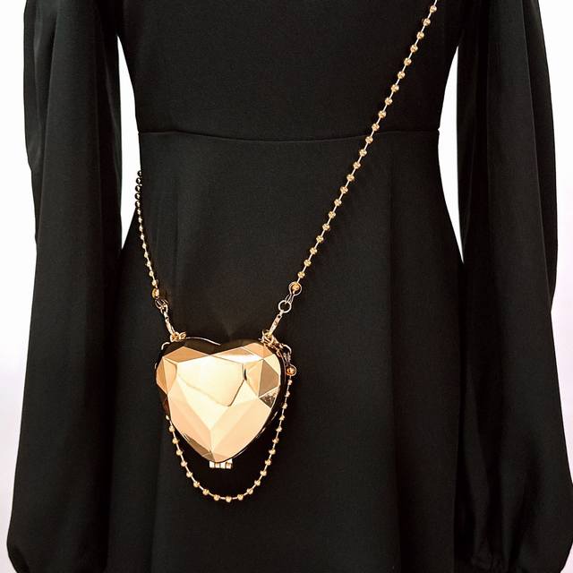 alloy heart-shaped double-layer chain messenger bag