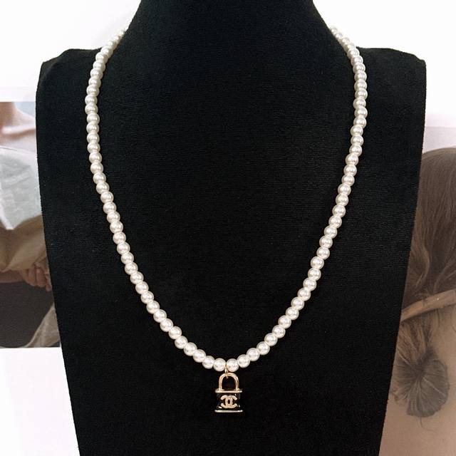 Xiaoxiang lock pearl necklace