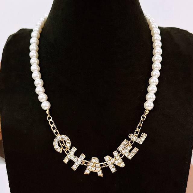 Chanel full diamond pearl necklace