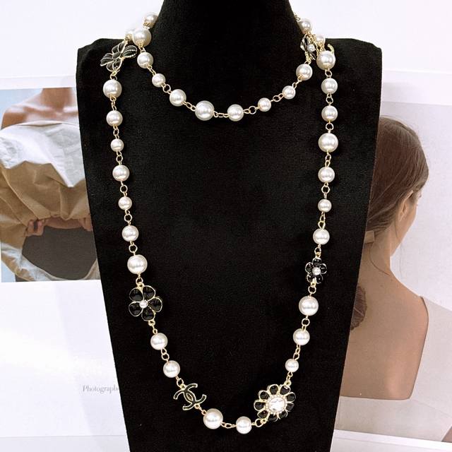 Small fragrant pearl flower necklace