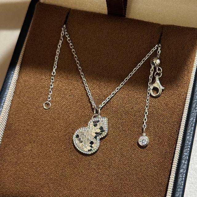 A5891 Ancient craftsmanship new Chinese style crushed ice gourd necklace with a