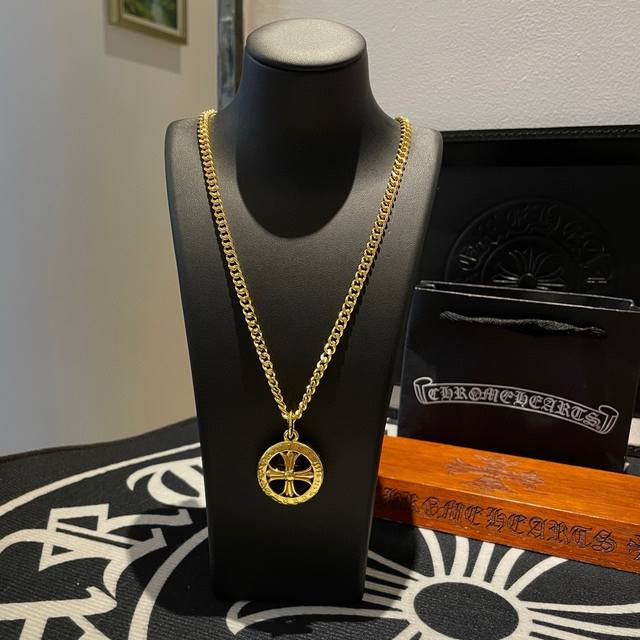New counter quality Chrome Hearts classic gold color classic necklace round cro