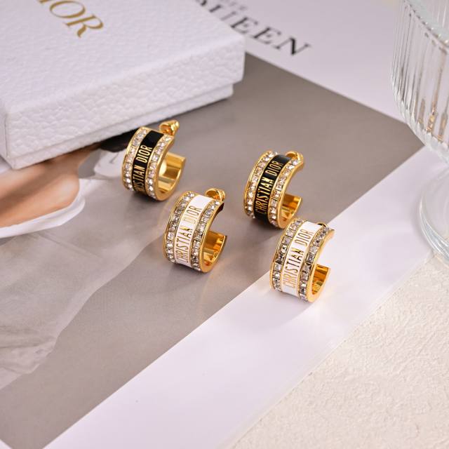 New Dior earrings. A favorite among top brands, this new Dior set features a me