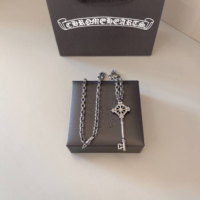 Too cool, the latest Chrome Hearts , no explosion, no release, , factory dire