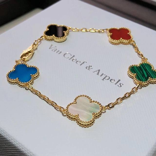V gold material Vca four-leaf clover natural stone color matching bracelet