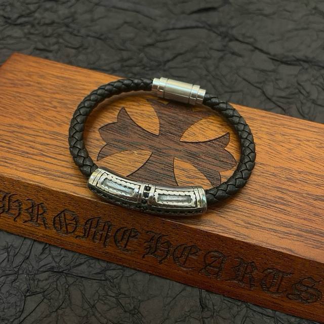 Counter quality Chrome Hearts classic retro cross leather bracelet with concave