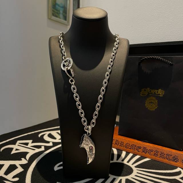 New arrival: Goro's Takahashi Goro Eagle Beak Pendant, Takahashi's classic neck