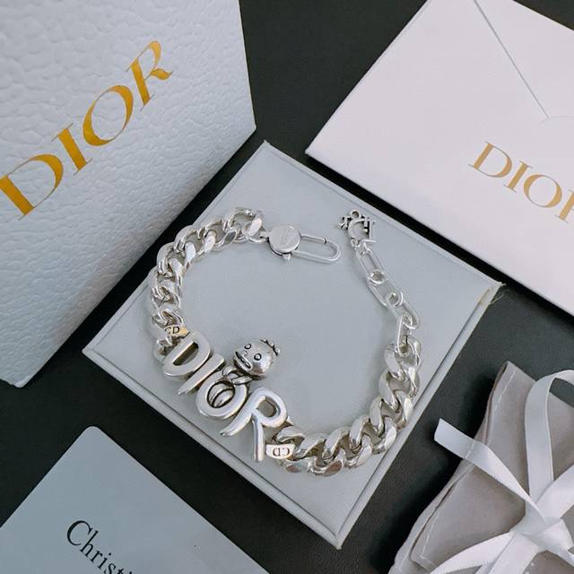 High-quality Dior bracelet, original goods, new model from the counter, retro an