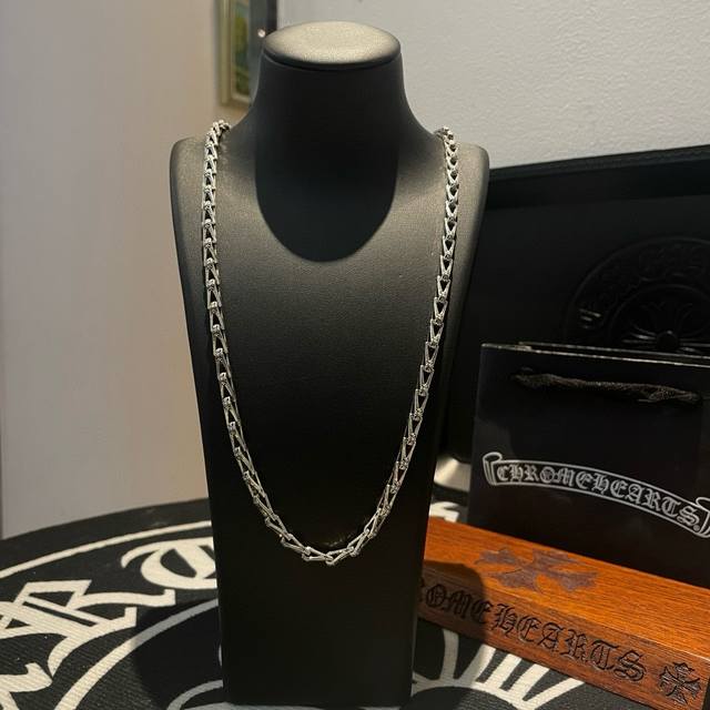 New counter quality Chrome Hearts cross flower stand necklace, with different c