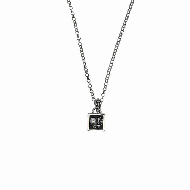 Croce Heart Small Square Necklace Sterling silver material Retro style with two