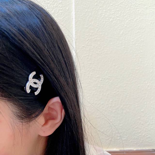 Chanel Chanel Little Chanel classic hairpin hot-selling model is now on sale. Th
