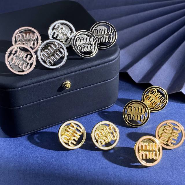 mu92 Miumiu Miaojia high-end fashion temperament enamel drip round hollow Miumiu