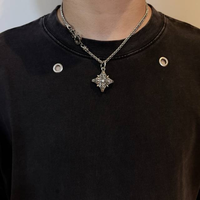 New counter quality Chrome Hearts retro multi-element cross flower necklace, cr