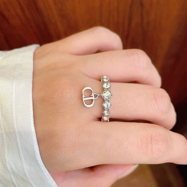 Dior's full diamond fashion collection ring! A summer must-have, I can't help bu