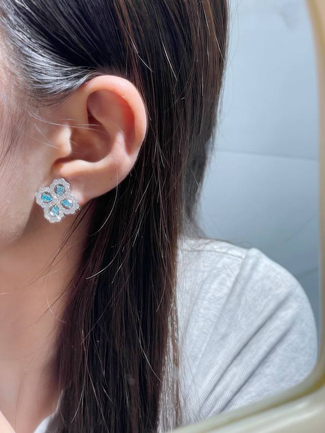 V Gold Blue Diamond Harry Winston Full Diamond Clover Earrings# Diamond Links Se