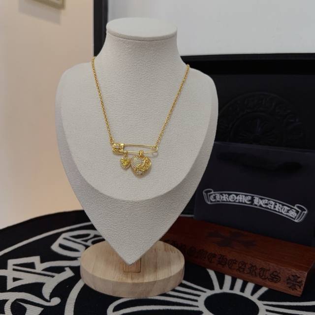 New counter quality Chrome Hearts Chrome Hearts brooch heart necklace with conc