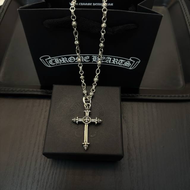 New counter quality Chrome Hearts Chrome Hearts retro cross flower ball necklac