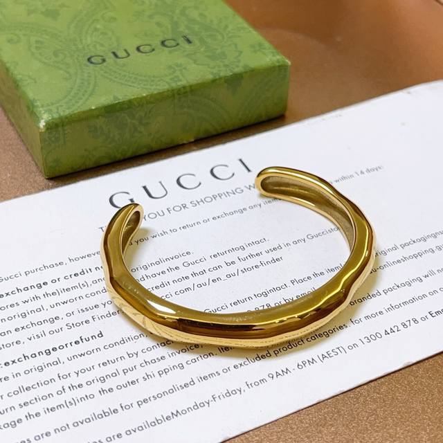 Gucci bracelets are pure handcrafted, the latest model, and a higher grade. They
