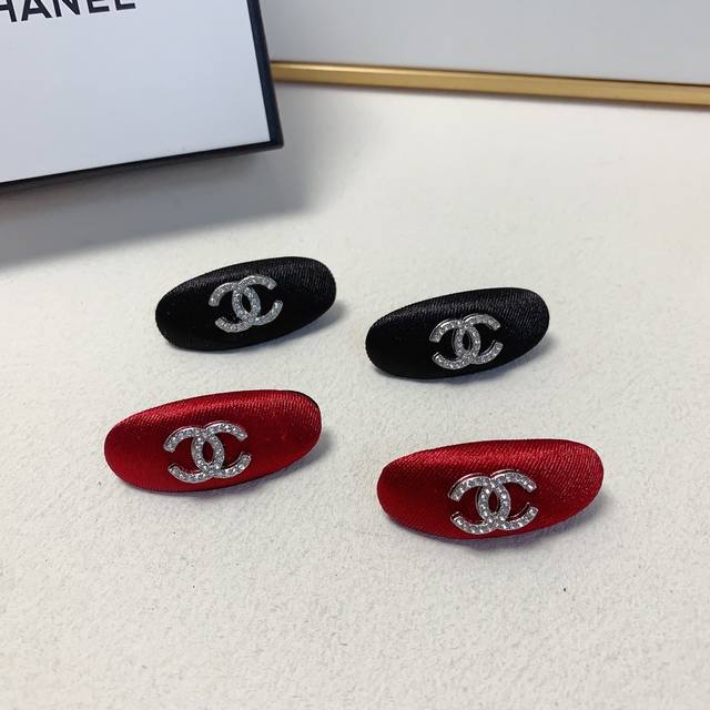 chanel Xiaoxiang Chanel hairpin new logo side clip bangs clip pressure clip dail