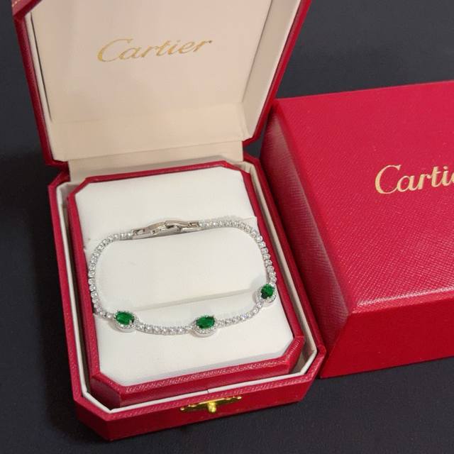 Cartier green diamond bracelet, high-end custom version, diamond-set craftsmansh