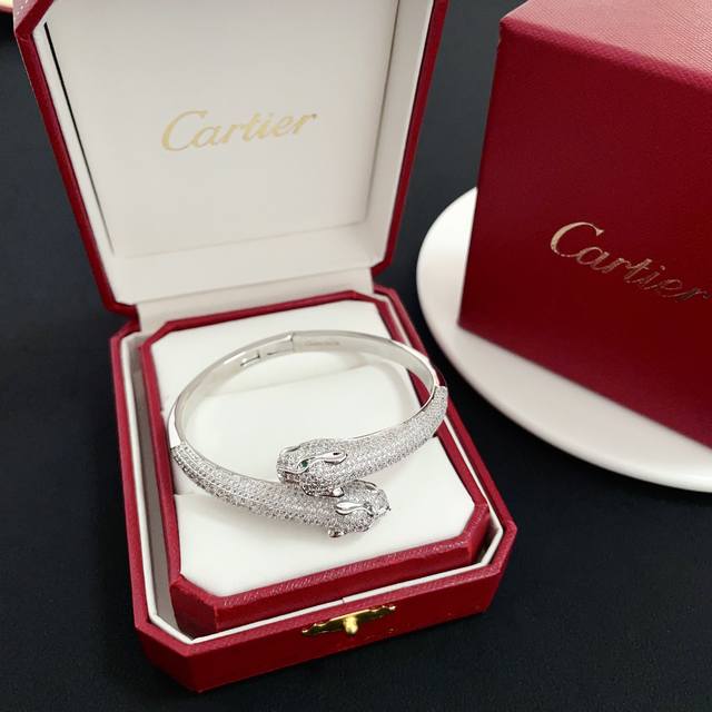 Cartier's leopard head diamond bracelet, a high-end custom version, features di