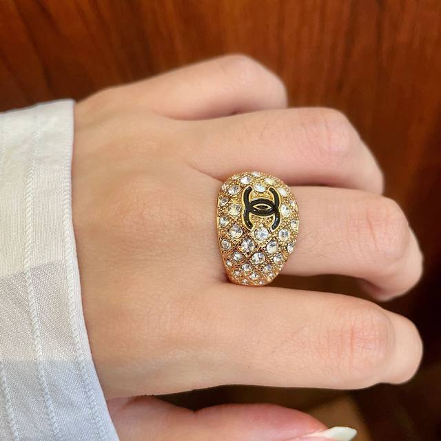 A Chanel double C diamond-studded ring with a subtle Chanel flair! This ring is