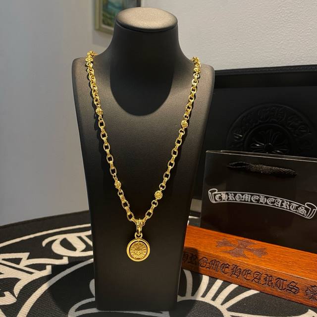 Counter quality Chrome Hearts classic gold cross flower ball necklace, horseshoe