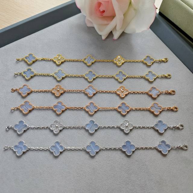 V gold material Vca purple chalcedony diamond five-flower necklace