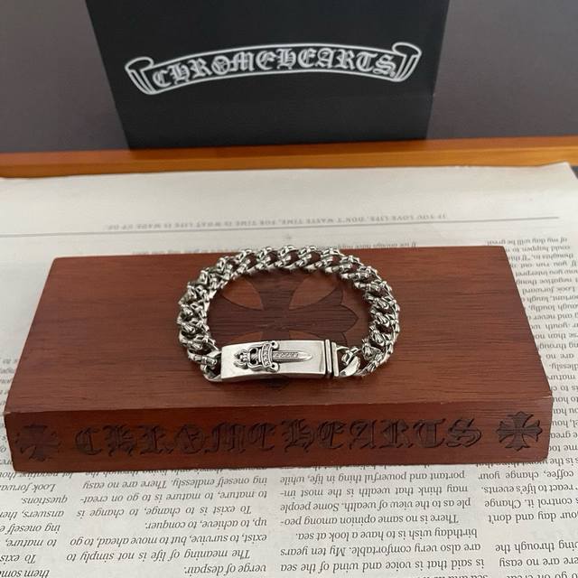 New counter quality Chrome Hearts classic retro sword diamond duck tongue brace