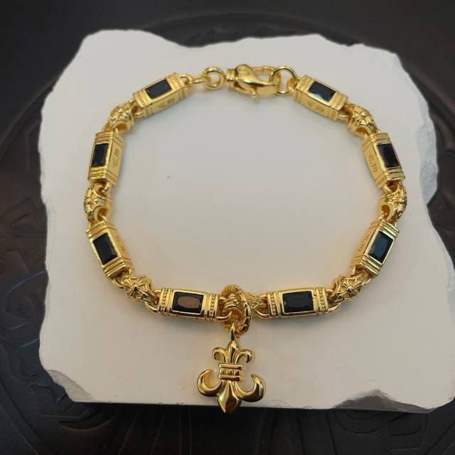 New counter quality Chrome Hearts gold bracelet with diamond cross. The origina