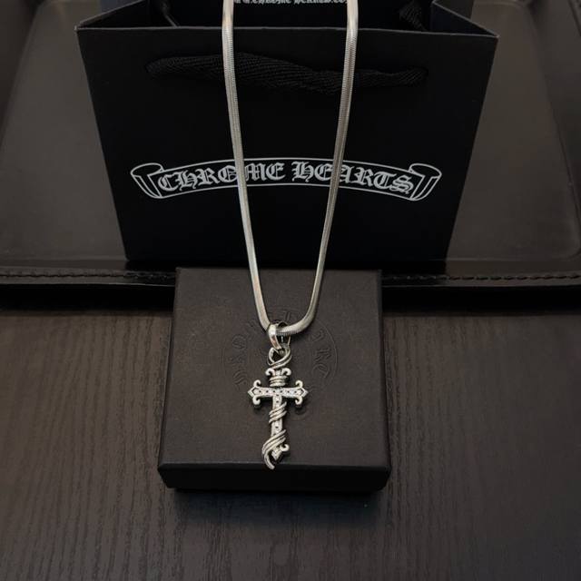 Counter quality Chrome Hearts necklace, cross pendant with concave and convex sh