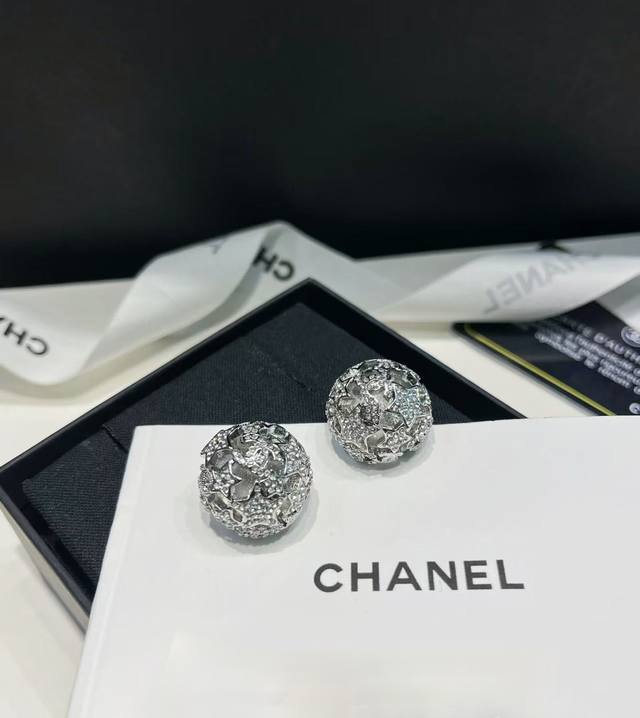 The same style as Ye Sha and Chen Tai, Ch Nel's new 25A hollow three-dimensiona