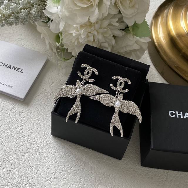 Yao Chen's signature Chanel letter star bird earrings are a hot seller, now ava