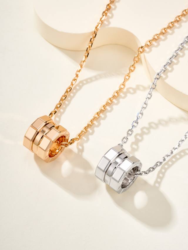 Chopard's wide necklace from the Little Ice Cube collection exudes a cool, moder
