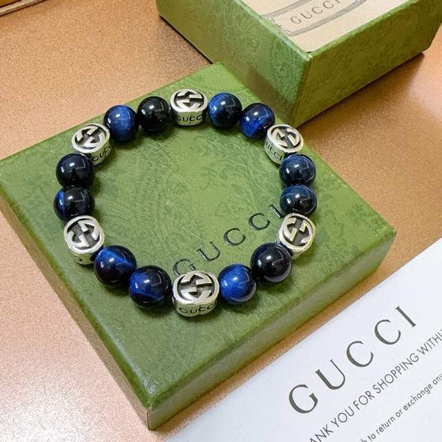 New product release: Gucci bracelets for both men and women. The latest red tig