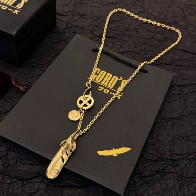 New arrival: Goro's Takahashi Goro's gold eagle claw feather necklace. This pre