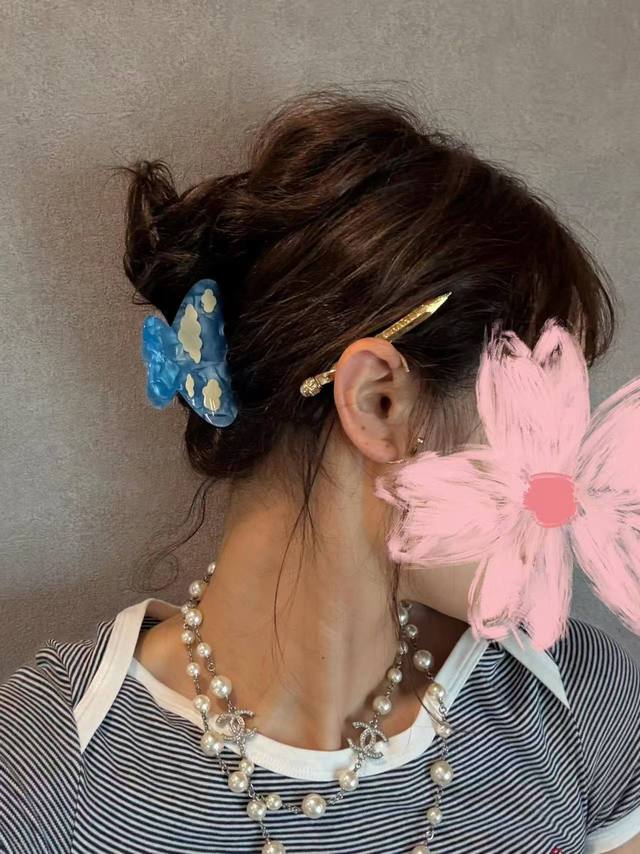 250541 Our pre-sale products will be shipped at the end of the month. GD G-Drago