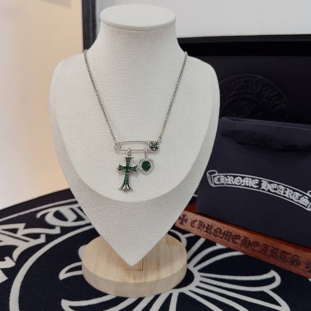 New counter quality Chrome Hearts brooch necklace with green diamond cross pend