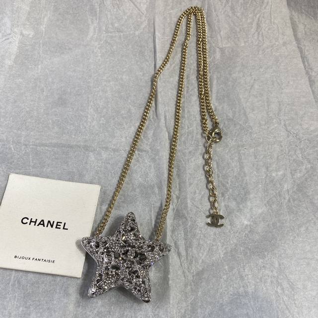 Xx0478 Ch Nel 25A Star Hollow Openable NecklaceCrystal-inlaid hollow sphere desi