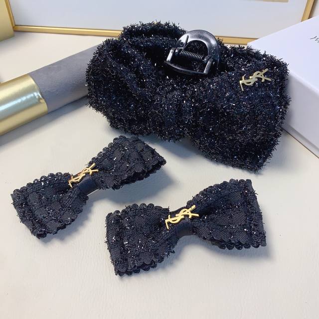 ysl Saint Laurent Yangshulin Hair Clip Titanium Steel Logo Hair Clip Temperament