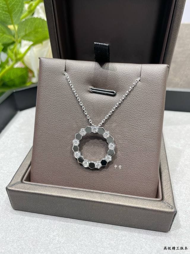 V Gold material 5140260 Shangmei medium honeycomb wreath necklace, high-end cust