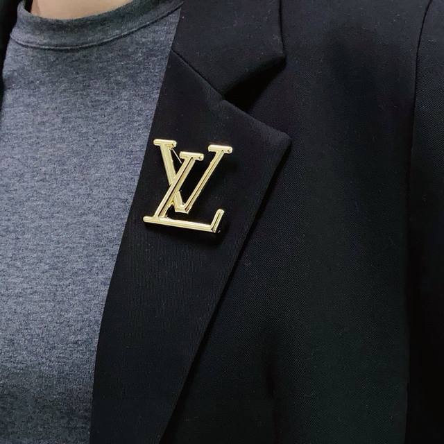 Louis Vuitton's new vintage copper brooch. Lv is the most understanding woman's